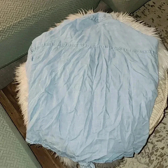 Velvet Heart Tshirt Button Down Tie Front NWOT - Picture 3 of 4